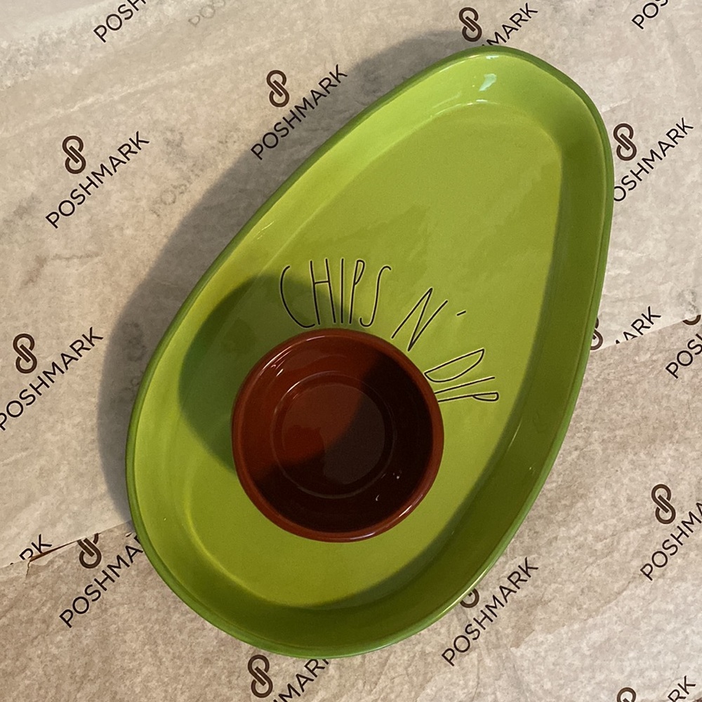 Rae Dunn CHIPS N DIP avocado shaped serving tray - Picture 3 of 6